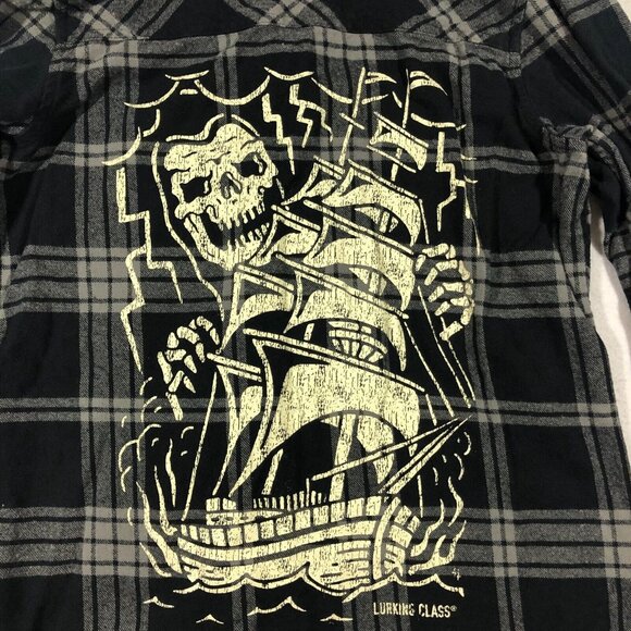 Lurking Class Top Womens Medium Flannel Button Front Shirt Hood Graphic Skull - Picture 11 of 16